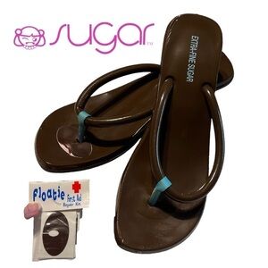 FLOATIES  (Rare) Extra Fine kitten heels by Sugar Shoes Vintage (90’s) Size 10